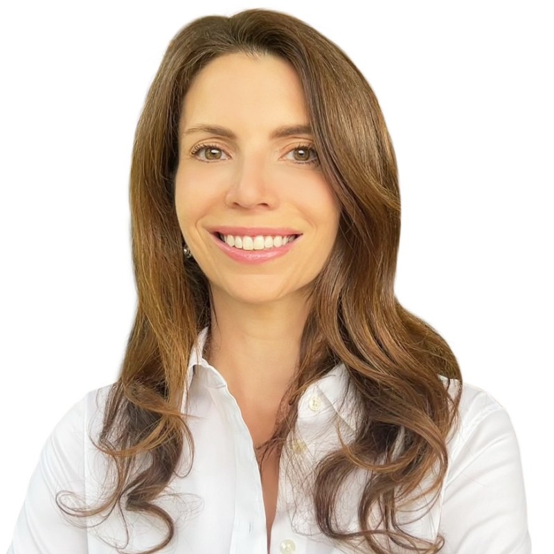 Ashley Fina, CEO & Co-Founder of Oxygen, a leader in manager training and leadership development programs for scaling companies
